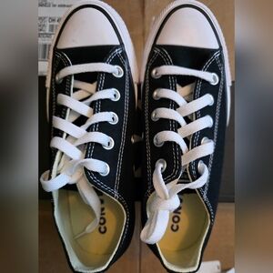 Converse Unisex Sneaker 3.5M/ 5.5W